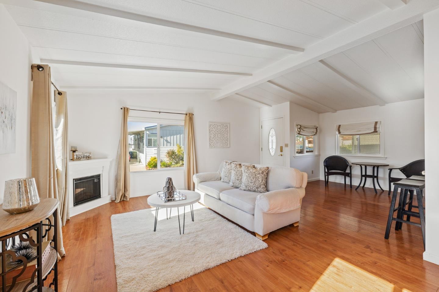 Detail Gallery Image 4 of 23 For 150 Canada Cove Ave #150,  Half Moon Bay,  CA 94019 - 2 Beds | 2 Baths