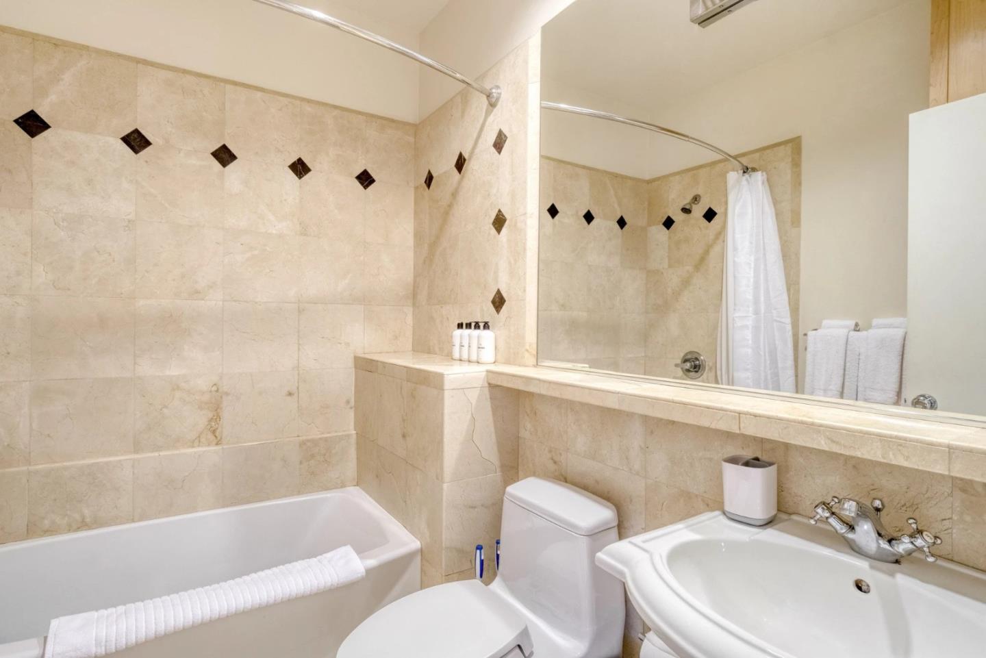Detail Gallery Image 10 of 12 For Mississippi St,  San Francisco,  CA 94107 - 3 Beds | 2 Baths