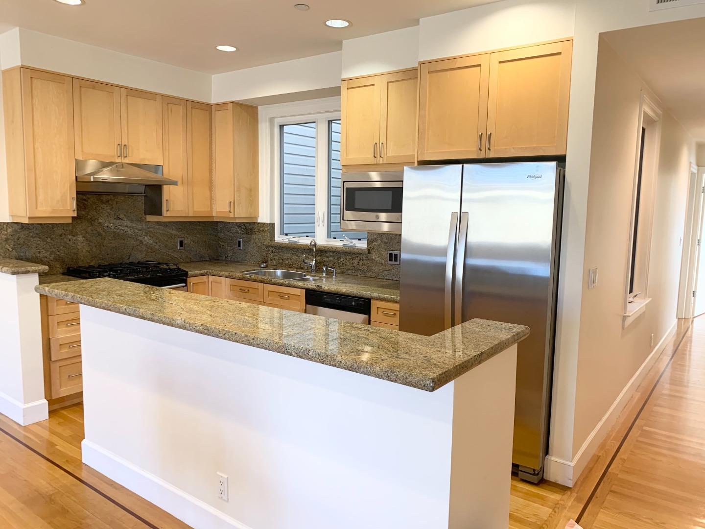 Detail Gallery Image 5 of 12 For Mississippi St,  San Francisco,  CA 94107 - 3 Beds | 2 Baths