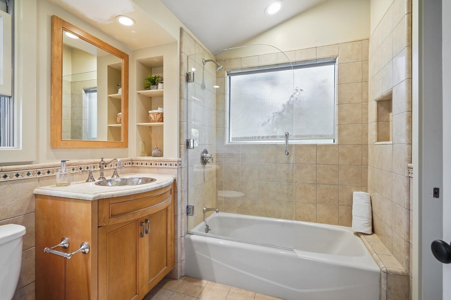 Detail Gallery Image 30 of 50 For 849 Los Altos Ave, Los Altos,  CA 94022 - 3 Beds | 3 Baths
