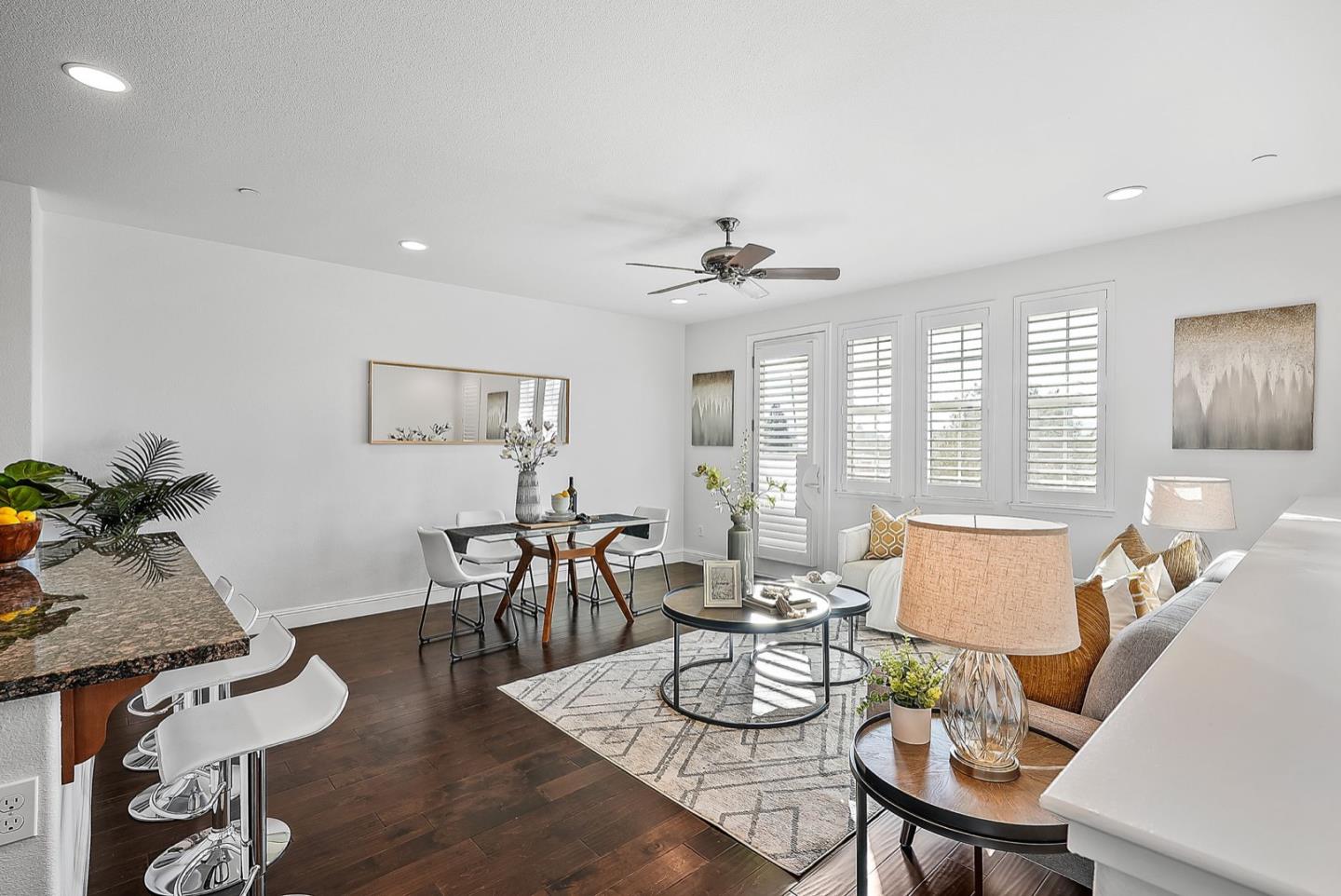 Detail Gallery Image 1 of 1 For 640 Turnbuckle Dr #1607,  Redwood City,  CA 94063 - 2 Beds | 2 Baths