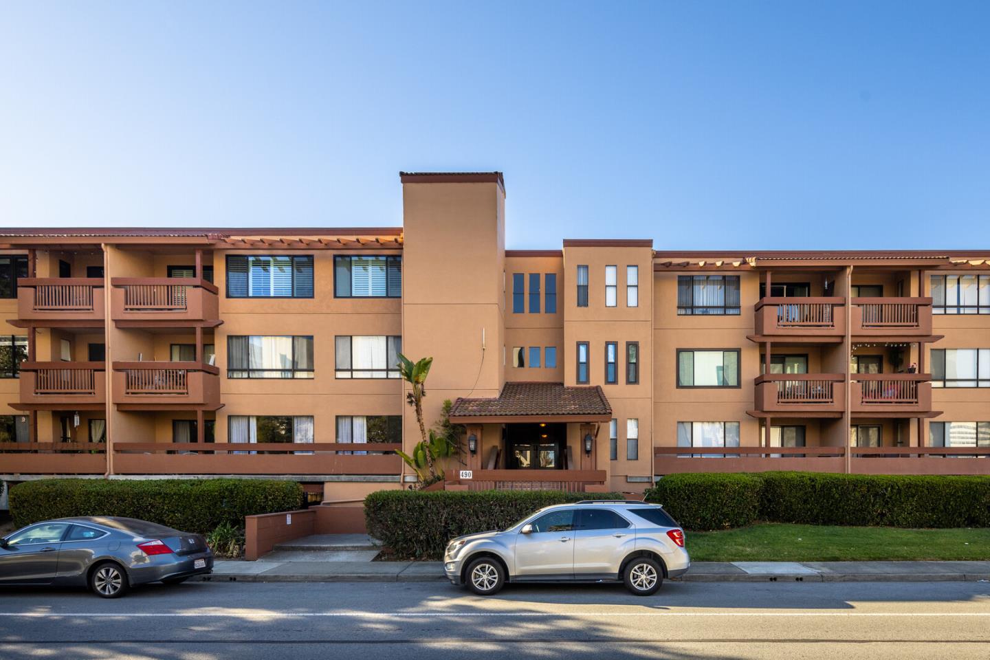 Detail Gallery Image 1 of 1 For 490 Mariners Island Blvd #106,  San Mateo,  CA 94404 - 1 Beds | 1 Baths