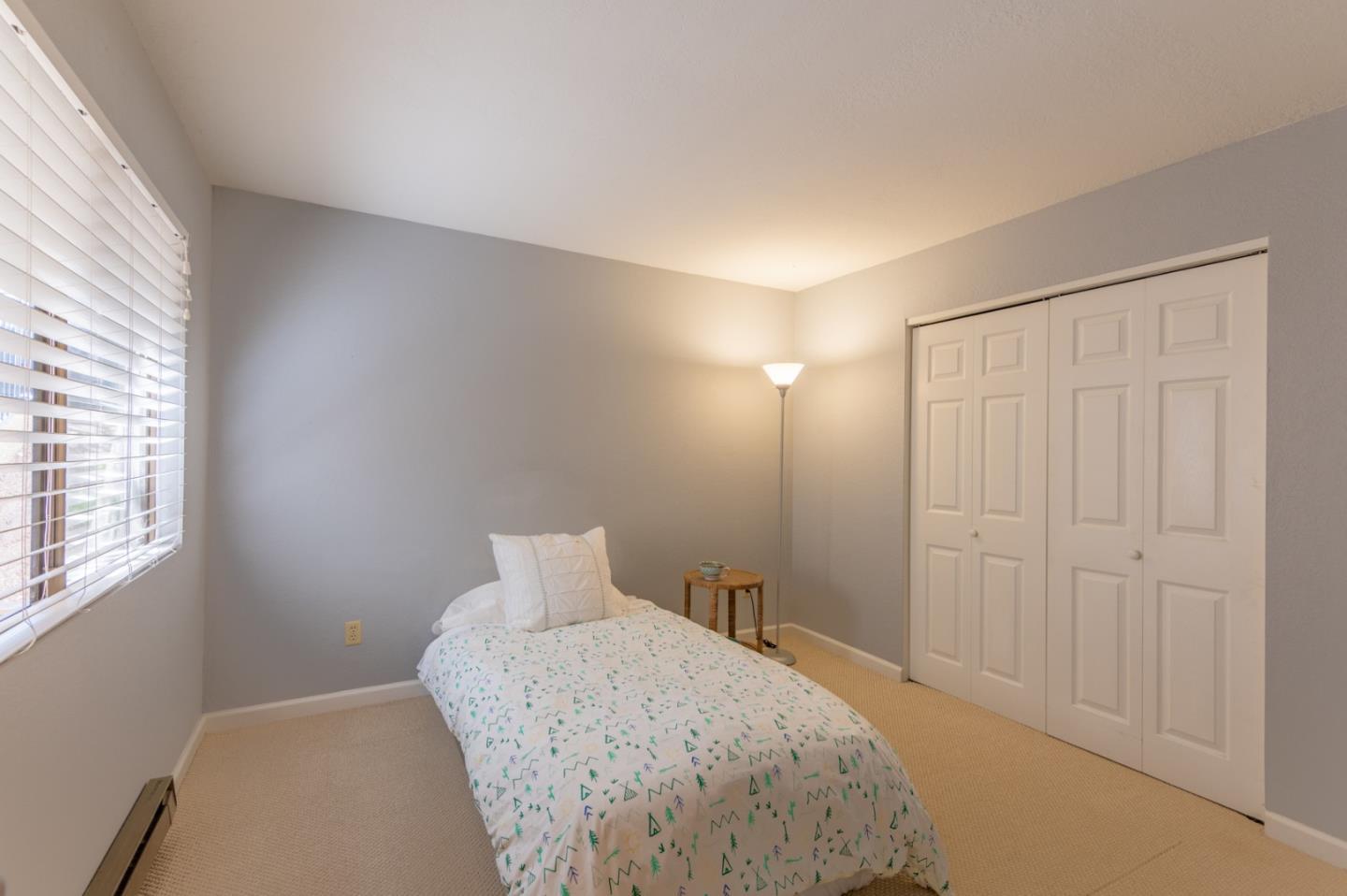 Detail Gallery Image 11 of 24 For 250 Forest Ridge Rd #19,  Monterey,  CA 93940 - 2 Beds | 2 Baths