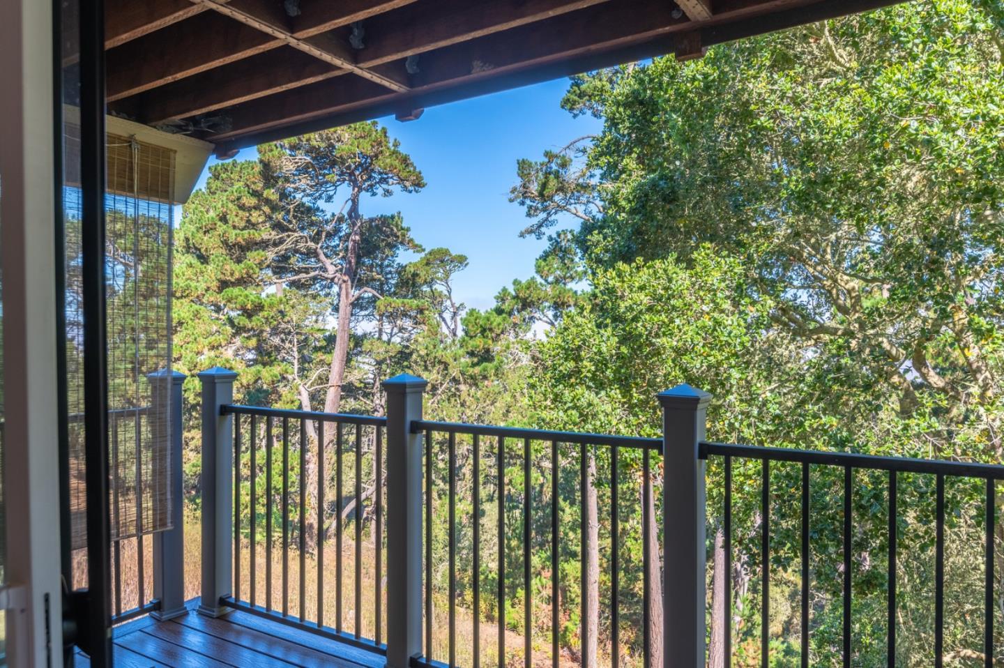 Detail Gallery Image 21 of 24 For 250 Forest Ridge Rd #19,  Monterey,  CA 93940 - 2 Beds | 2 Baths