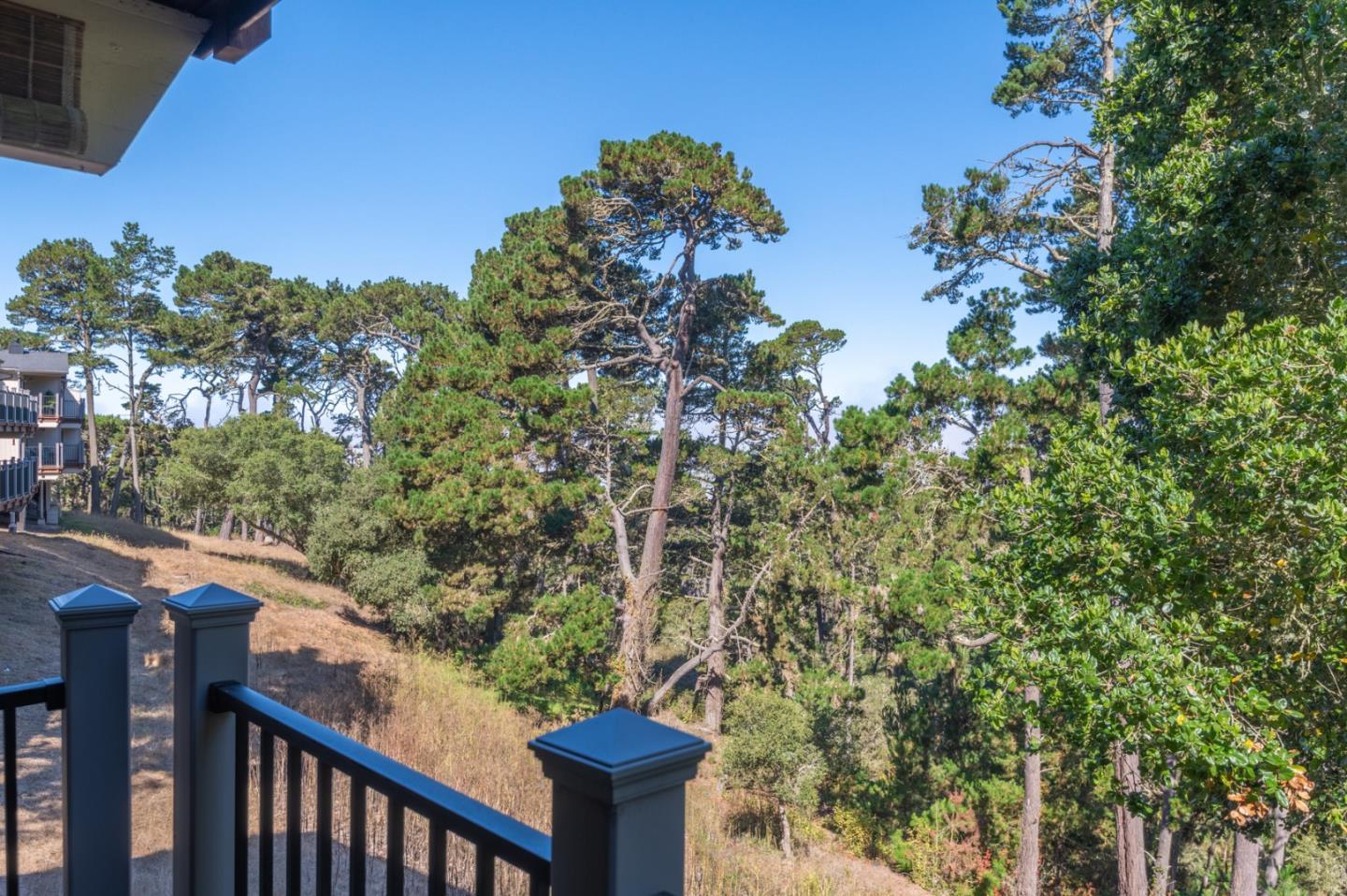Detail Gallery Image 23 of 24 For 250 Forest Ridge Rd #19,  Monterey,  CA 93940 - 2 Beds | 2 Baths