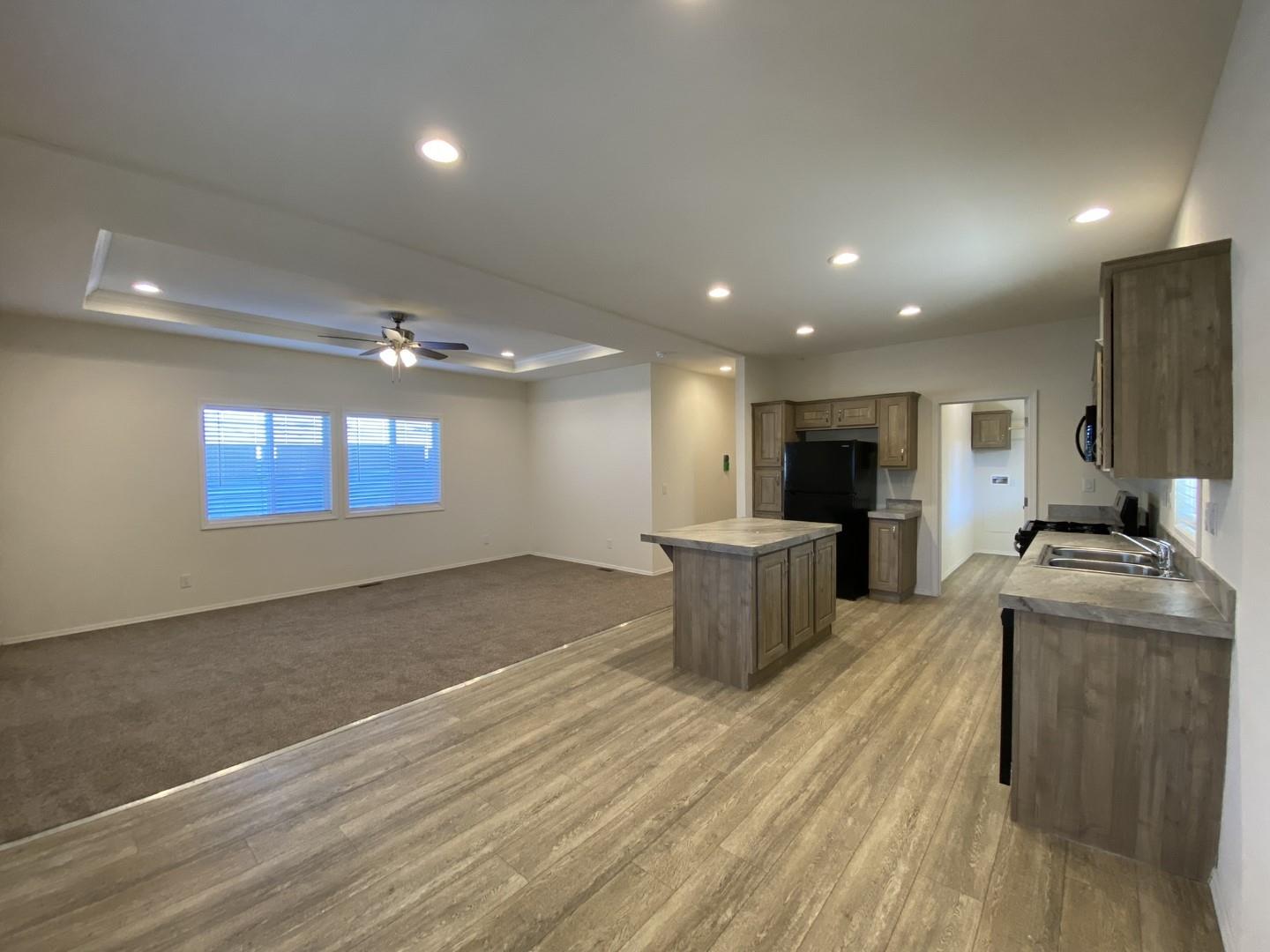 Detail Gallery Image 5 of 17 For 500 Rio Vista Ave #13,  Red Bluff,  CA 96080 - 2 Beds | 2 Baths