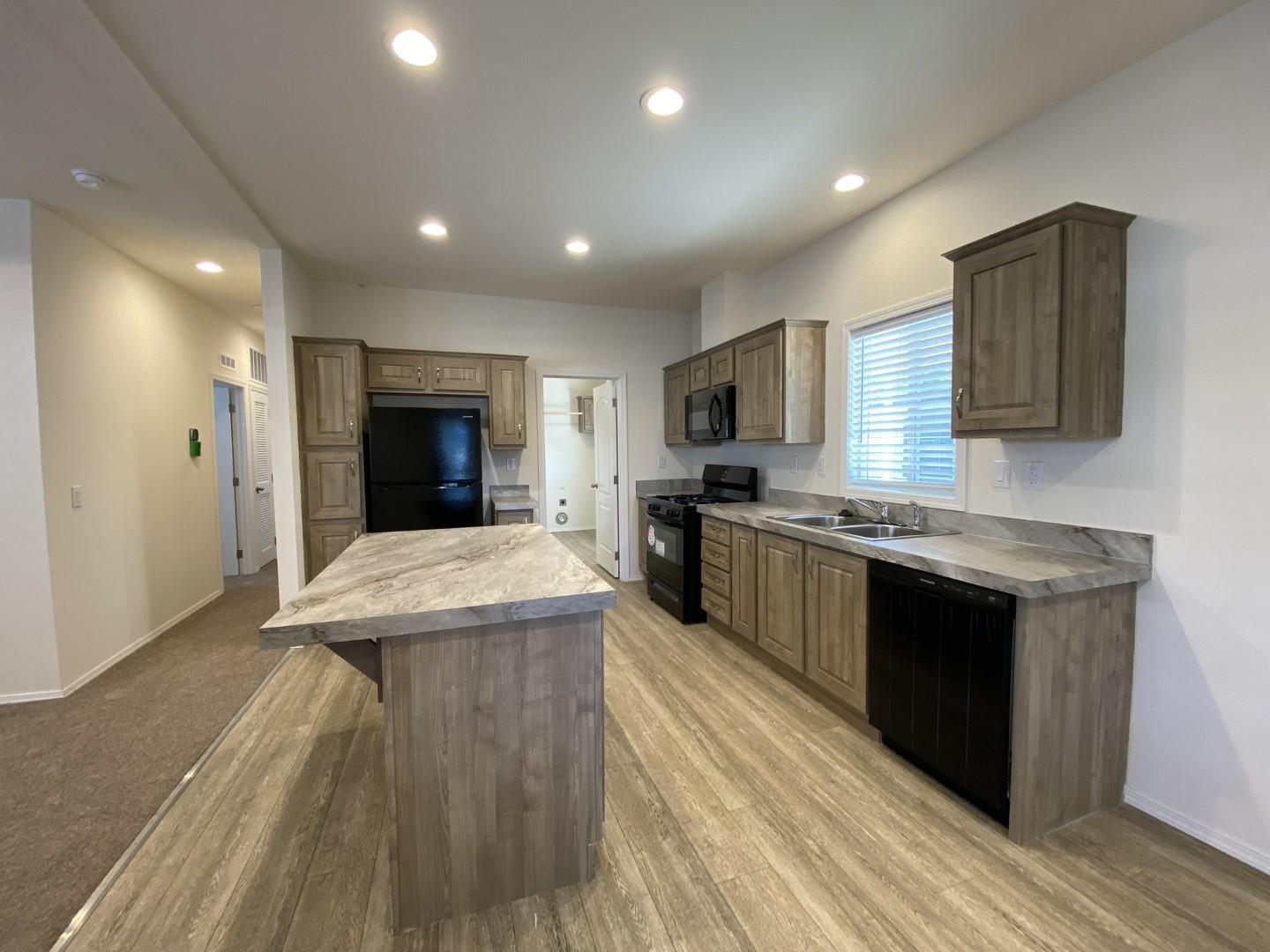 Detail Gallery Image 6 of 17 For 500 Rio Vista Ave #13,  Red Bluff,  CA 96080 - 2 Beds | 2 Baths