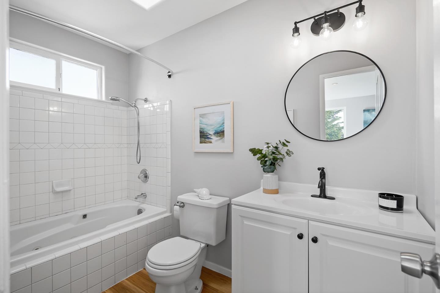 Detail Gallery Image 19 of 51 For 112 Bella Vista Ave, Pacifica,  CA 94044 - 3 Beds | 2/1 Baths