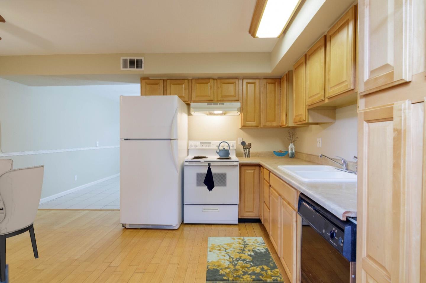 805 South St Apt 14, Hollister, CA 95023 photo 37