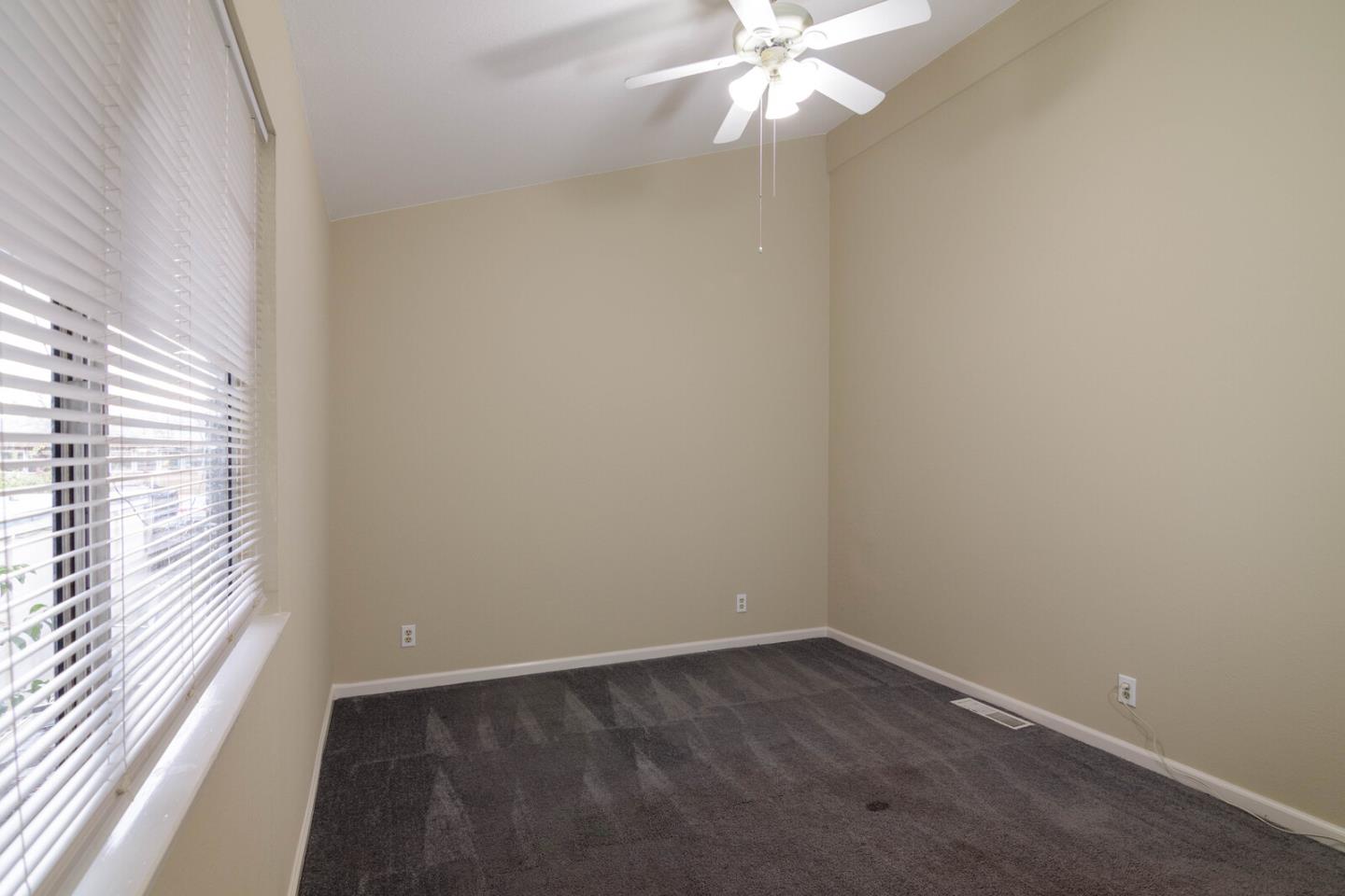 805 South St Apt 14, Hollister, CA 95023 photo 5
