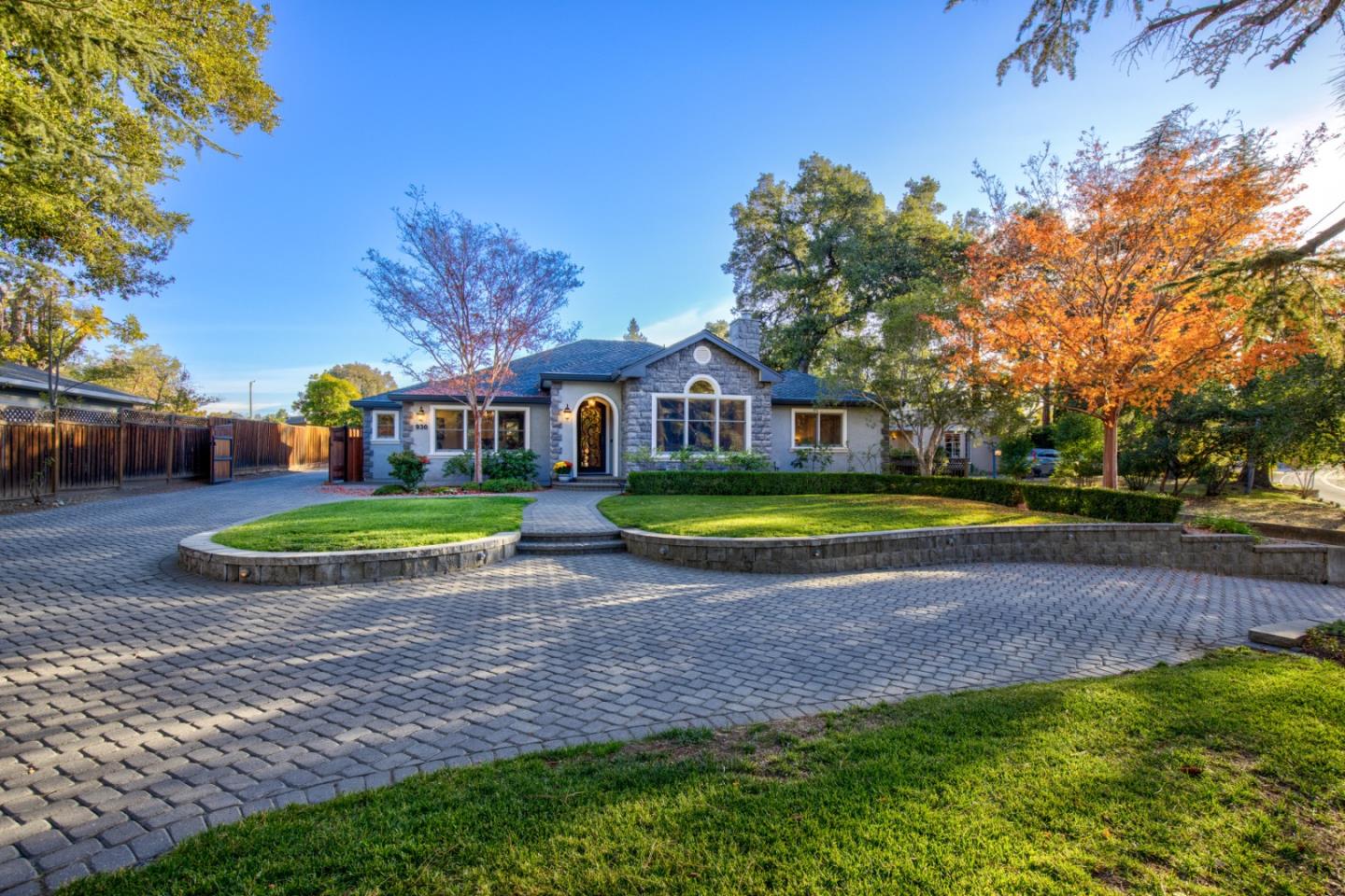 930 Dry Creek Rd, San Jose, CA 95124 4 Beds 4 Baths (Canceled