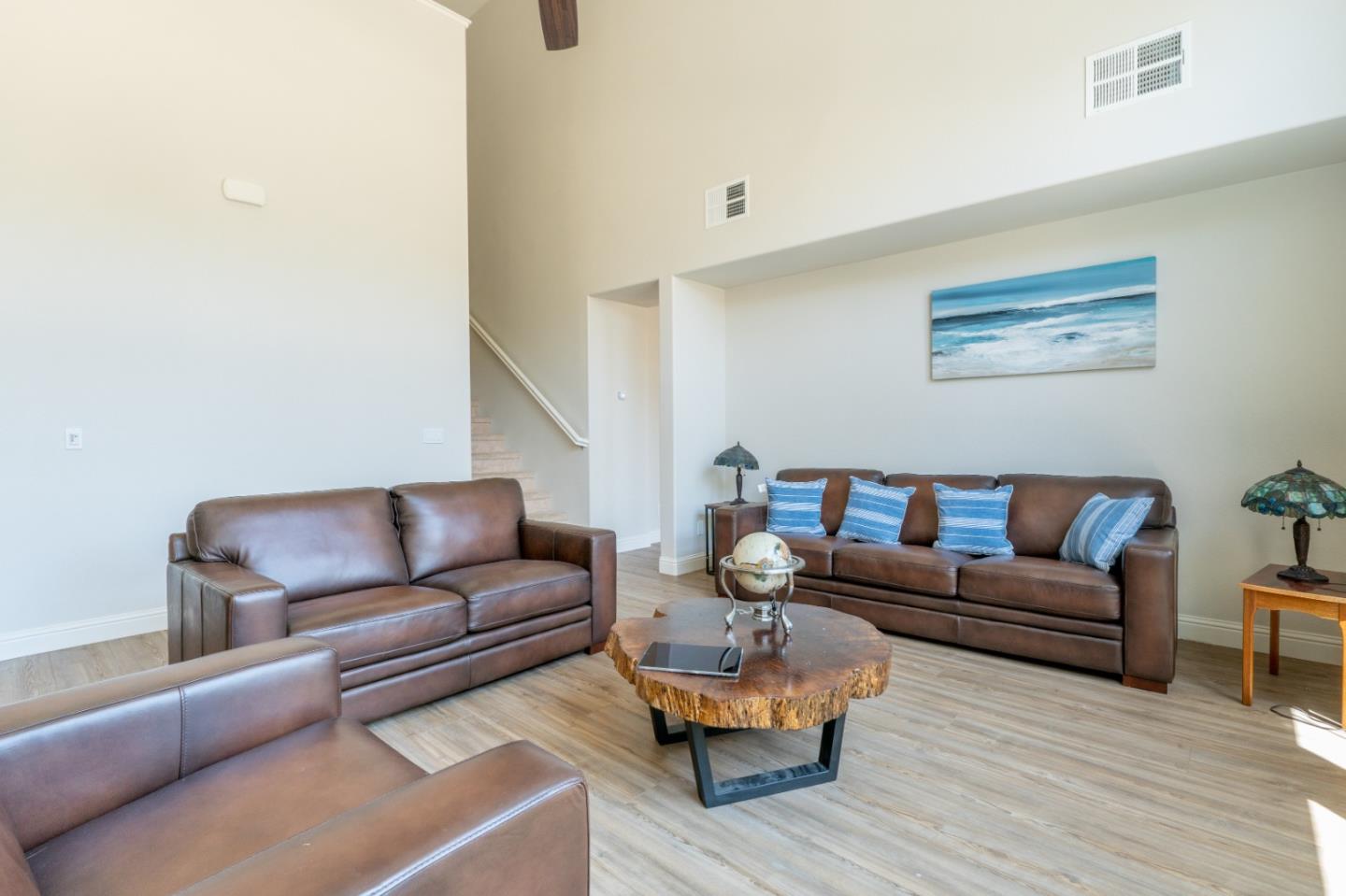 Detail Gallery Image 9 of 23 For 610 Bluffs Dr, Marina,  CA 93933 - 4 Beds | 3/1 Baths