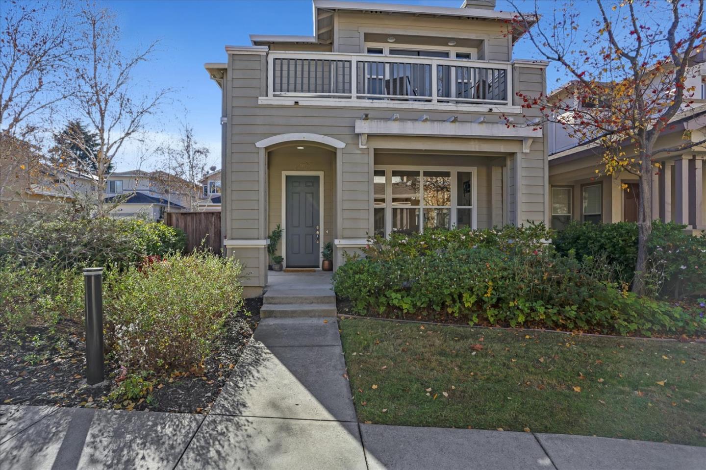 Detail Gallery Image 1 of 1 For 540 Minton Ln, Mountain View,  CA 94041 - 3 Beds | 2/1 Baths