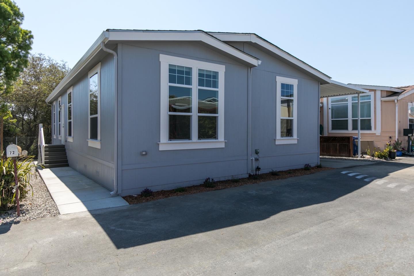 Detail Gallery Image 1 of 1 For 144 Holm Rd #72,  Watsonville,  CA 95076 - 3 Beds | 2 Baths