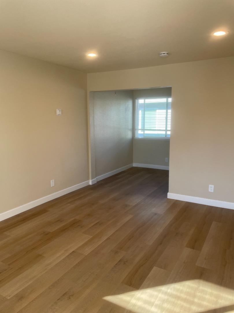 Detail Gallery Image 7 of 17 For 486 Doyle Rd, San Jose,  CA 95129 - 1 Beds | 1 Baths