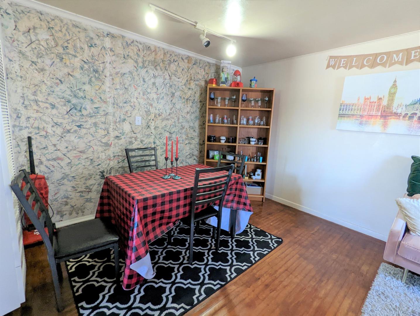 Detail Gallery Image 4 of 20 For 721 Dartmouth St, San Francisco,  CA 94134 - 2 Beds | 1 Baths