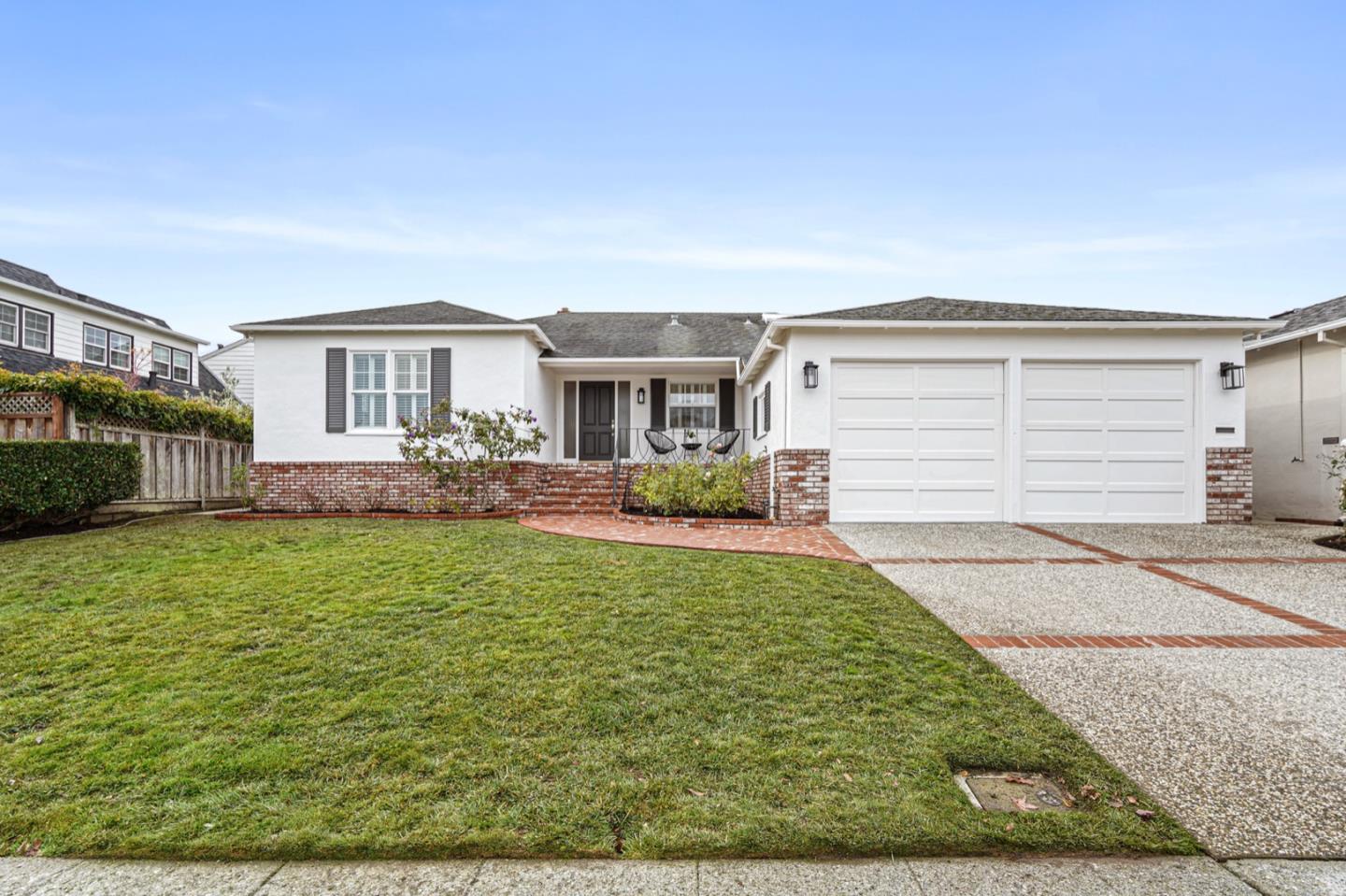 Detail Gallery Image 1 of 1 For 1605 Marco Polo Way, Burlingame,  CA 94010 - 2 Beds | 1/1 Baths