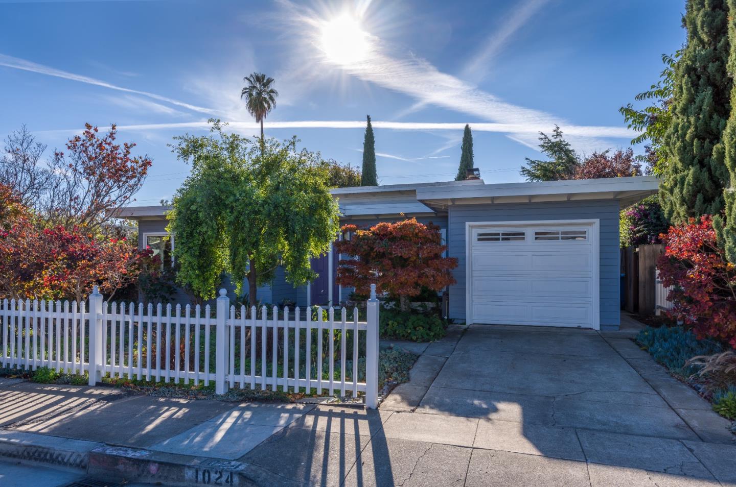 Detail Gallery Image 1 of 1 For 1024 Patricia Ave, San Mateo,  CA 94401 - 3 Beds | 1 Baths