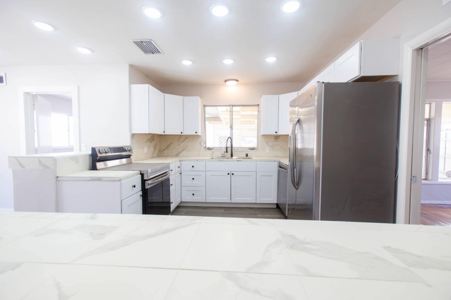 Detail Gallery Image 22 of 42 For 179 Riker Ter, Salinas,  CA 93901 - 5 Beds | 2 Baths