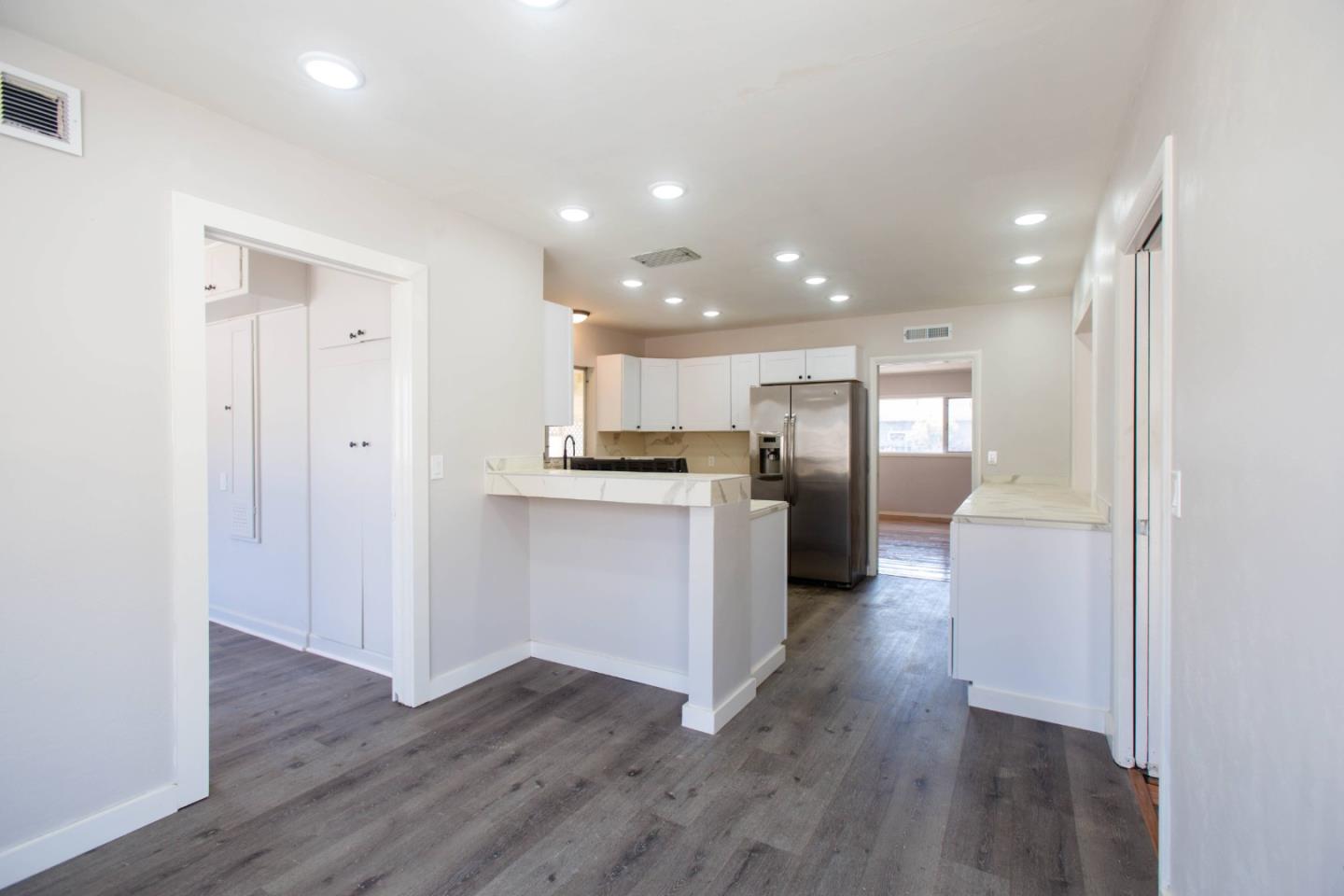 Detail Gallery Image 24 of 42 For 179 Riker Ter, Salinas,  CA 93901 - 5 Beds | 2 Baths
