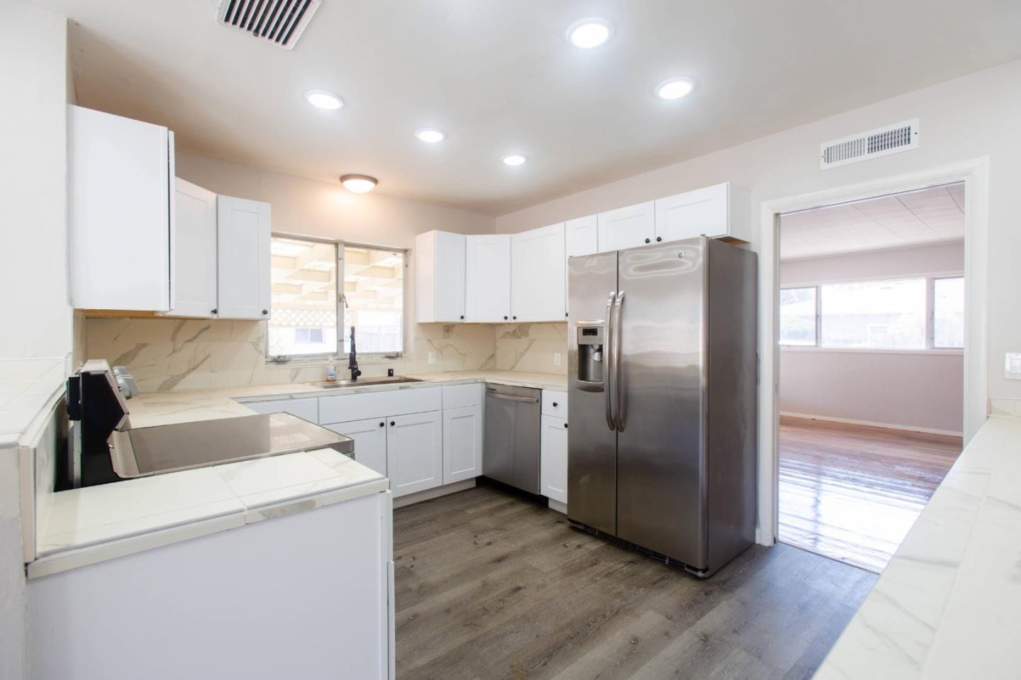Detail Gallery Image 26 of 42 For 179 Riker Ter, Salinas,  CA 93901 - 5 Beds | 2 Baths