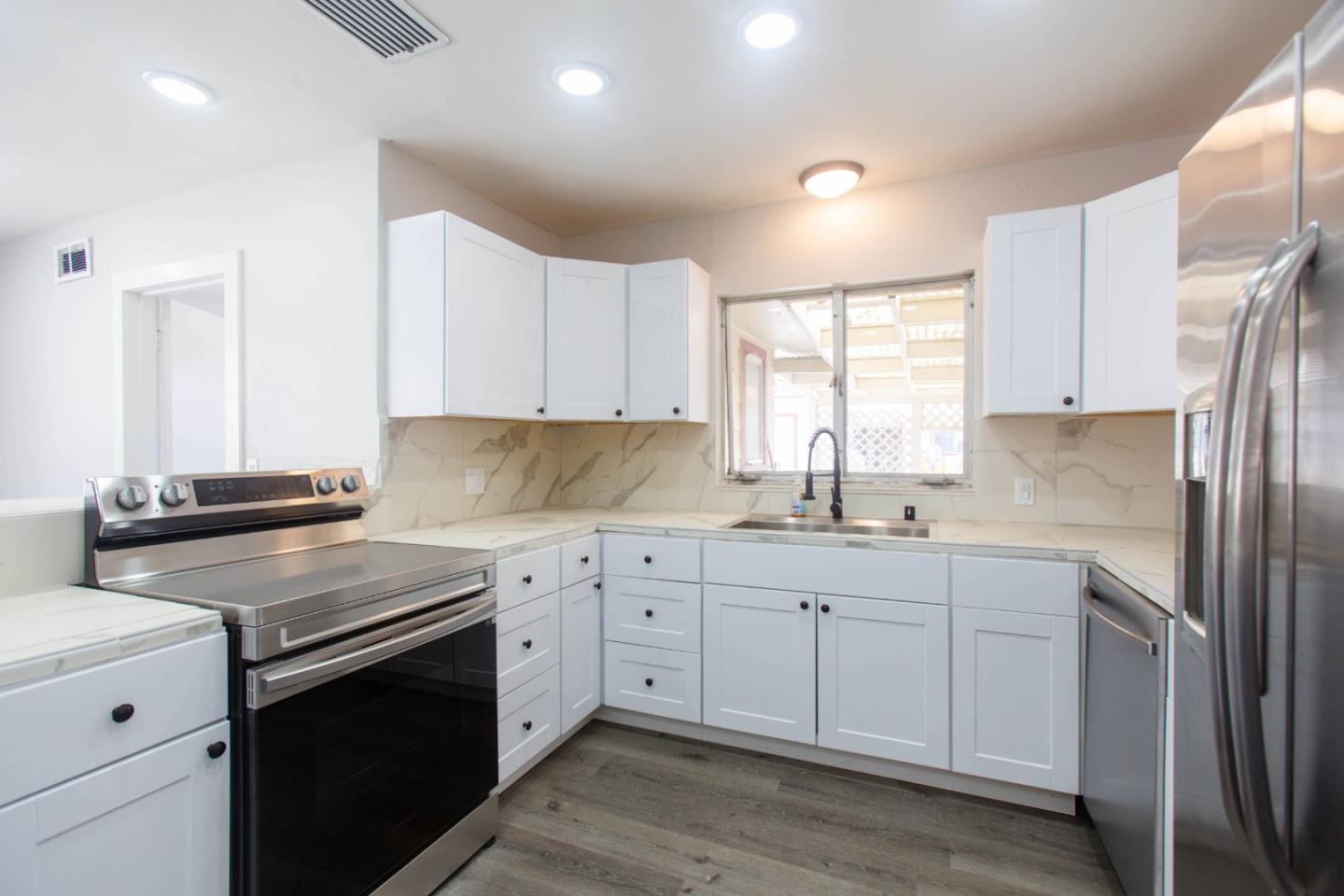 Detail Gallery Image 28 of 42 For 179 Riker Ter, Salinas,  CA 93901 - 5 Beds | 2 Baths