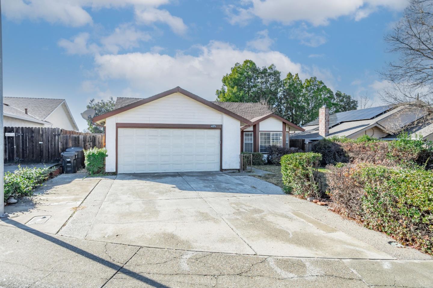 Detail Gallery Image 1 of 1 For 4828 Propitious Ct, Sacramento,  CA 95842 - 4 Beds | 2 Baths