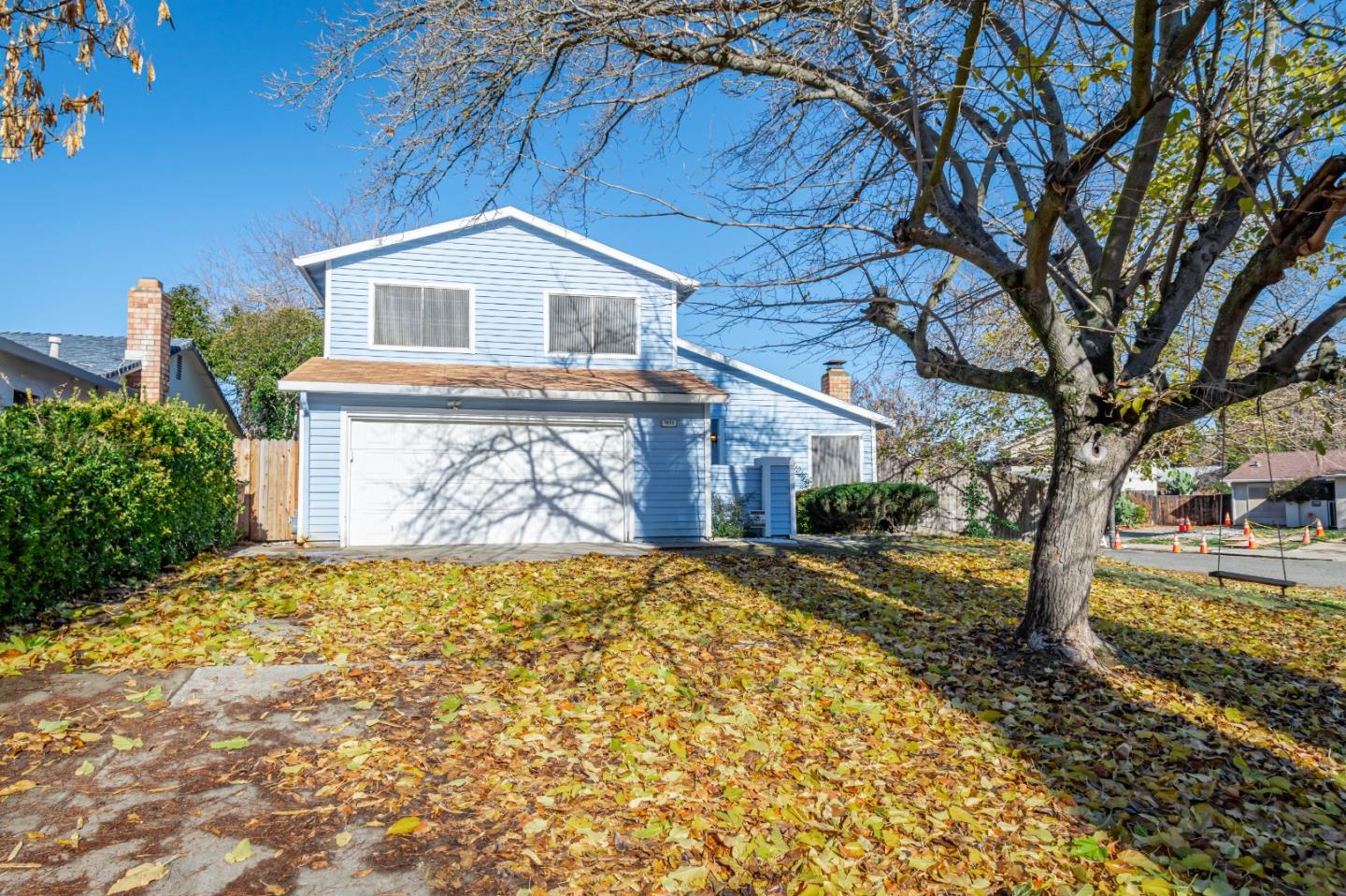 Detail Gallery Image 1 of 1 For 7071 Woodrick Way, Sacramento,  CA 95842 - 4 Beds | 2/1 Baths