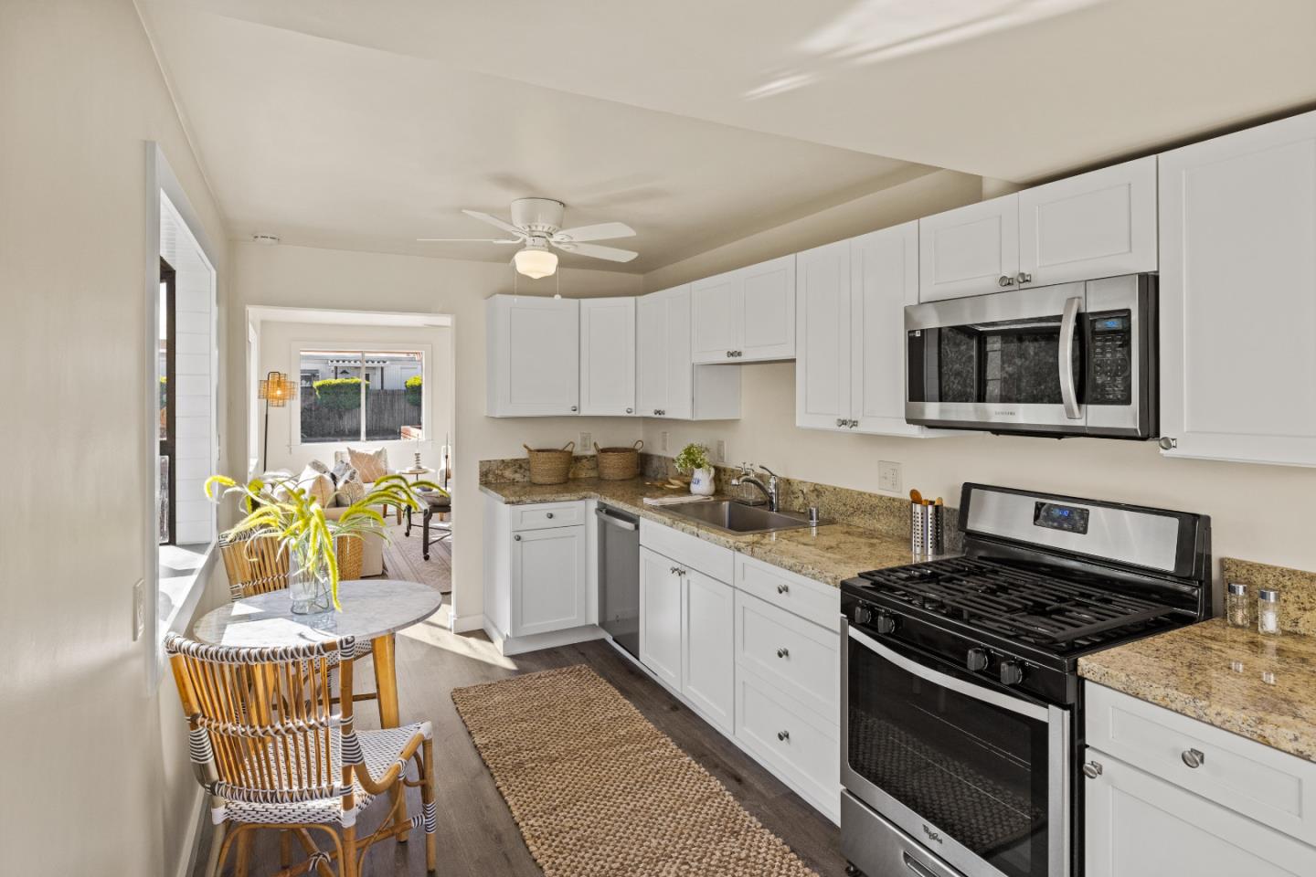 Detail Gallery Image 19 of 30 For 1181 Birch Ave, Seaside,  CA 93955 - 4 Beds | 2 Baths