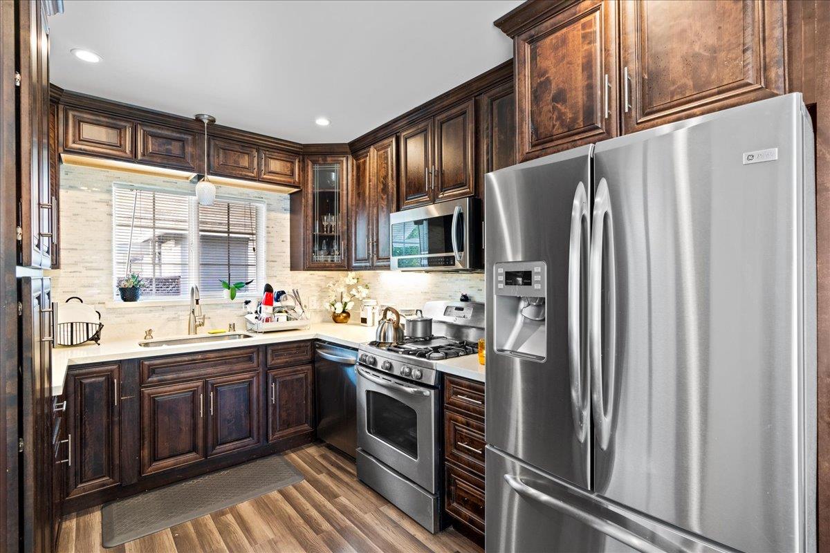 Detail Gallery Image 7 of 20 For 425 Florence St, Sunnyvale,  CA 94086 - 4 Beds | 2 Baths