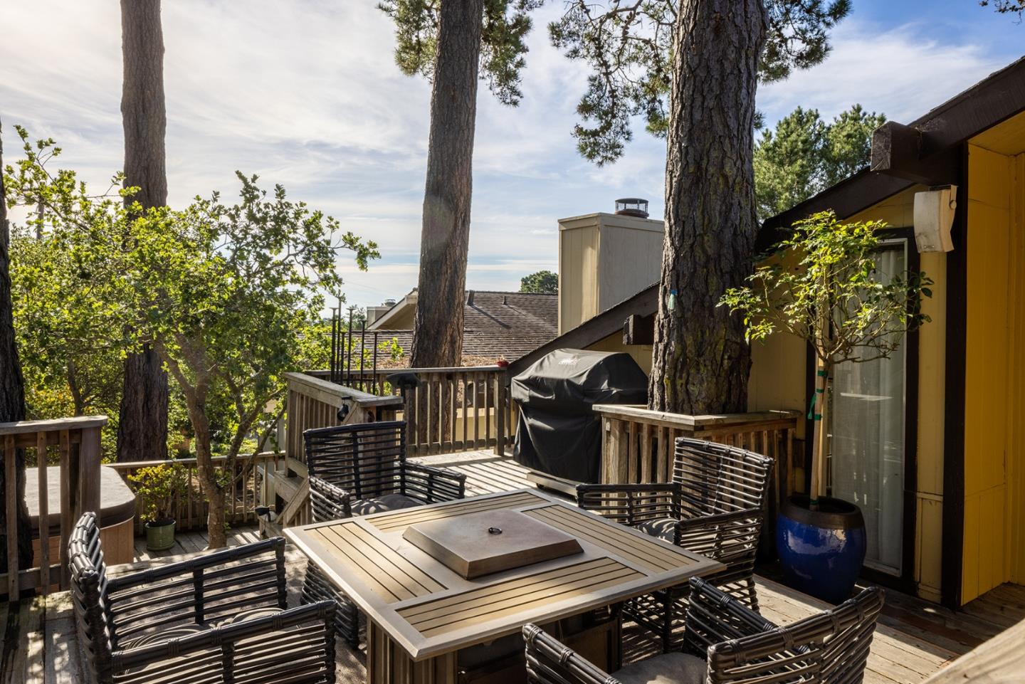 Detail Gallery Image 18 of 24 For 24790 Lower Trail, Carmel,  CA 93923 - 5 Beds | 3 Baths