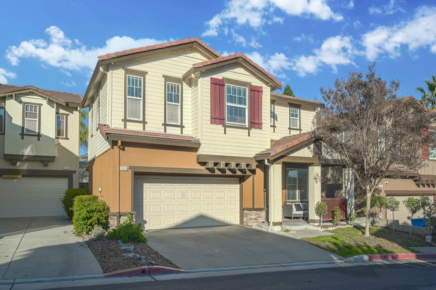 Detail Gallery Image 1 of 1 For 8980 Acorn Way, Gilroy,  CA 95020 - 4 Beds | 2/1 Baths