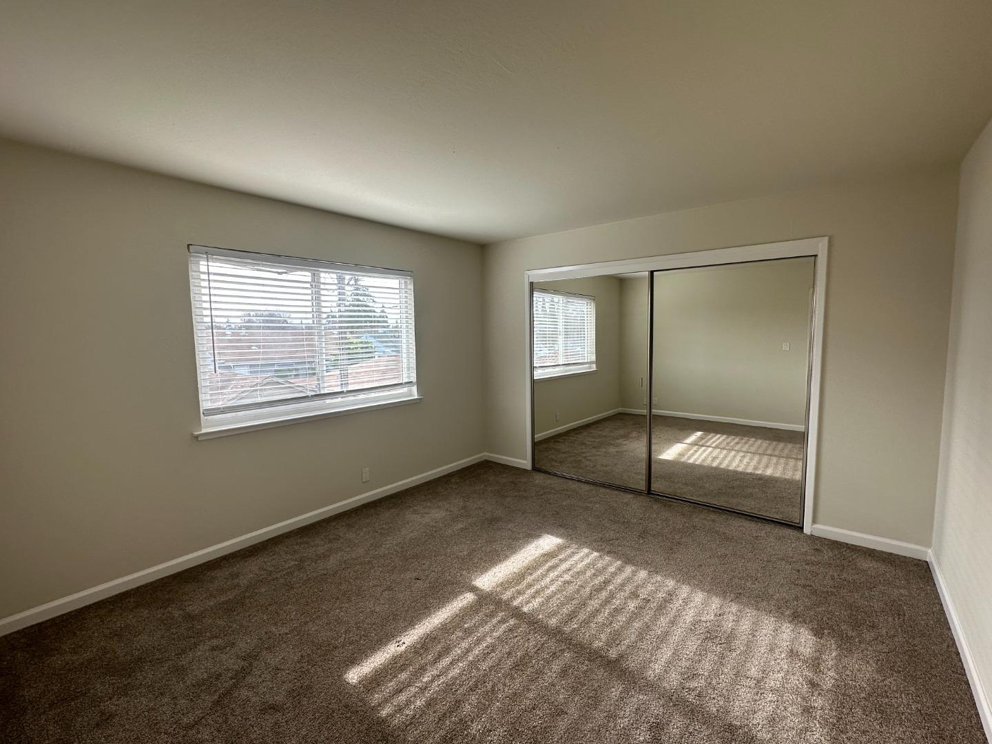 Detail Gallery Image 7 of 9 For 3418 Rolison Rd, Redwood City,  CA 94063 - 2 Beds | 1 Baths