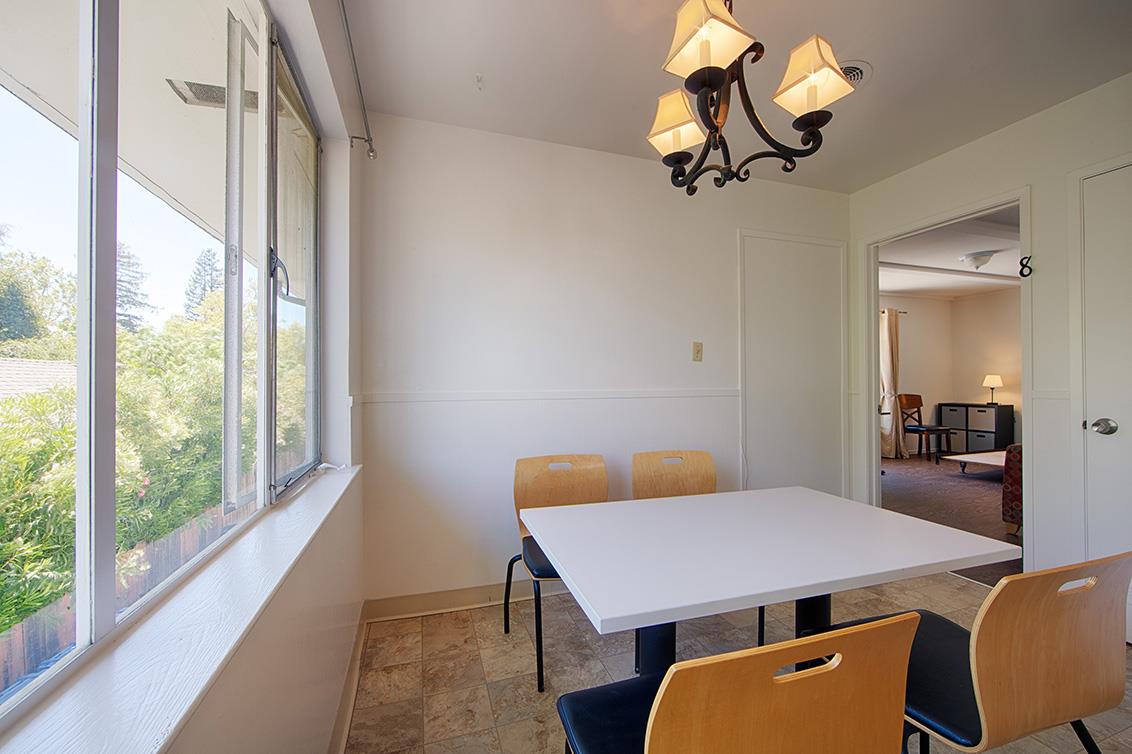 Detail Gallery Image 3 of 6 For 2262 Yale St, Palo Alto,  CA 94306 - 1 Beds | 1 Baths