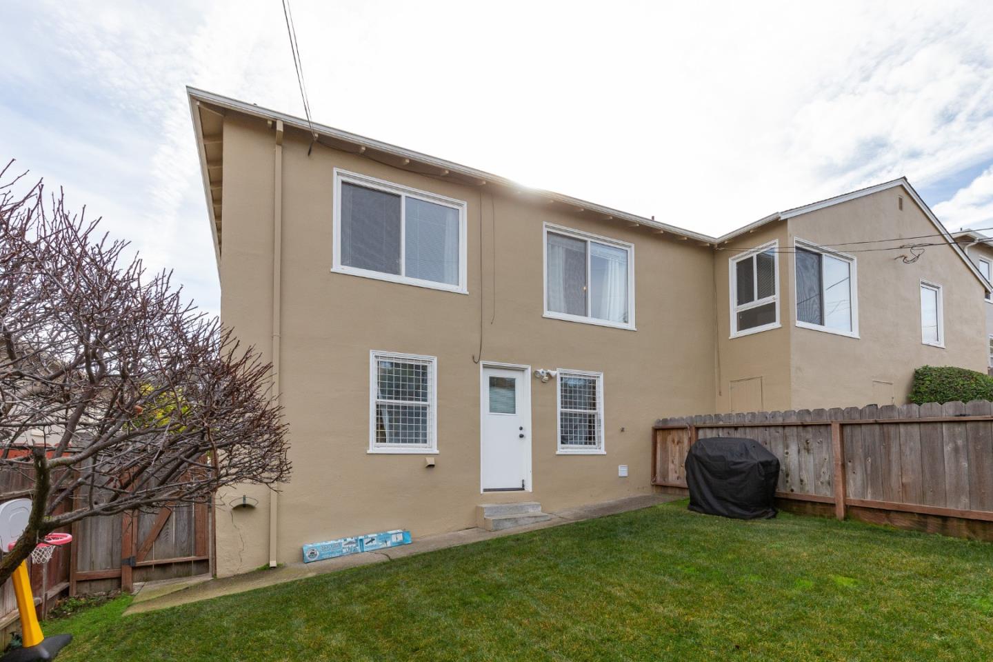 110 112 43rd Ave, San Mateo, CA 94403 Beds Baths (Canceled