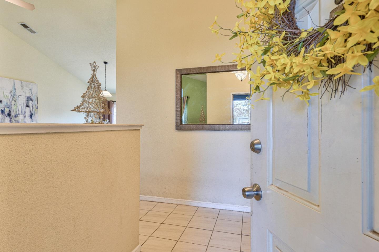 Detail Gallery Image 1 of 1 For 718 Andalucia Dr, Soledad,  CA 93960 - 3 Beds | 2 Baths