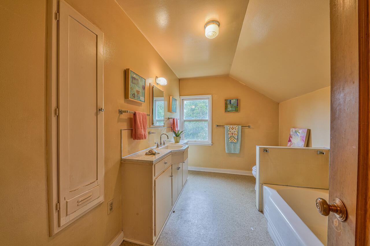 Detail Gallery Image 35 of 37 For 817 Congress Ave, Pacific Grove,  CA 93950 - – Beds | – Baths