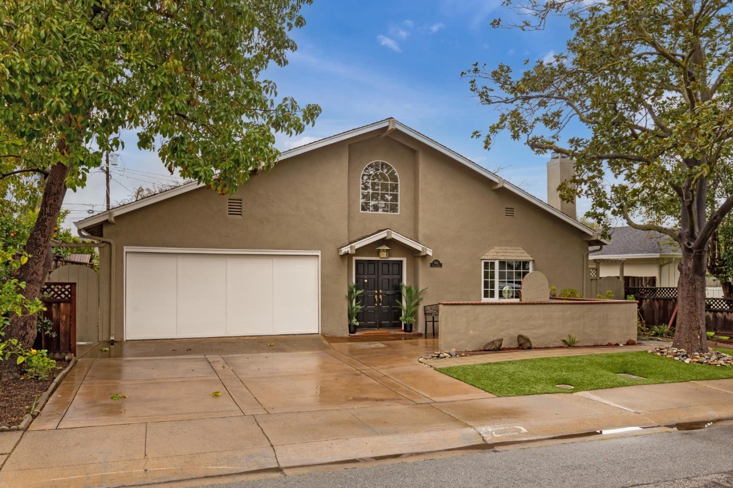 Detail Gallery Image 1 of 1 For 862 Tulane Ct, Mountain View,  CA 94040 - 3 Beds | 2/1 Baths