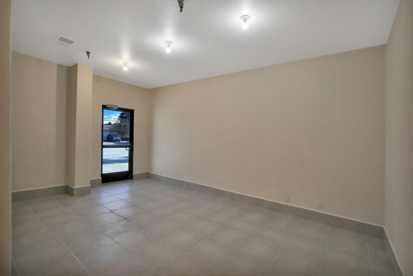 Detail Gallery Image 22 of 33 For 190 Maple St, Hollister,  CA 95023 - – Beds | – Baths