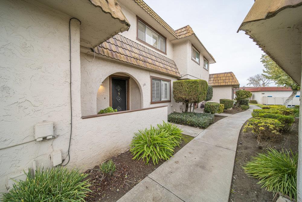 110 Villa Pacheco Ct, Hollister, CA 95023 2 Beds 2/1 Baths