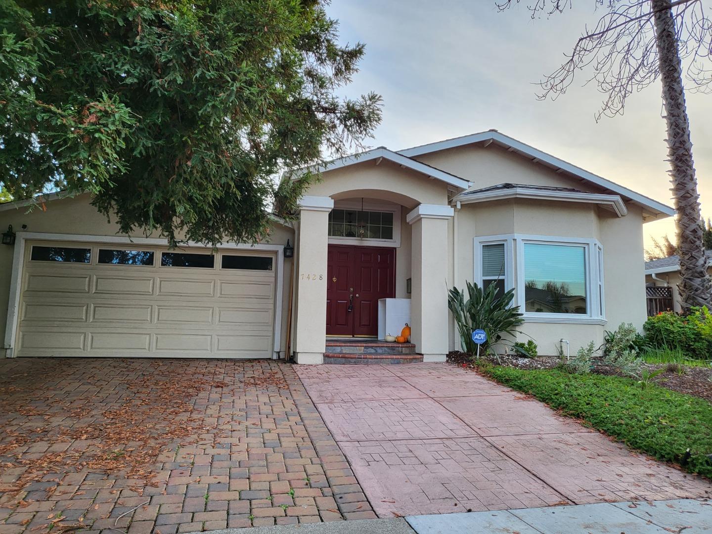 Detail Gallery Image 1 of 1 For 7428 Stanford Pl, Cupertino,  CA 95014 - 5 Beds | 4/1 Baths