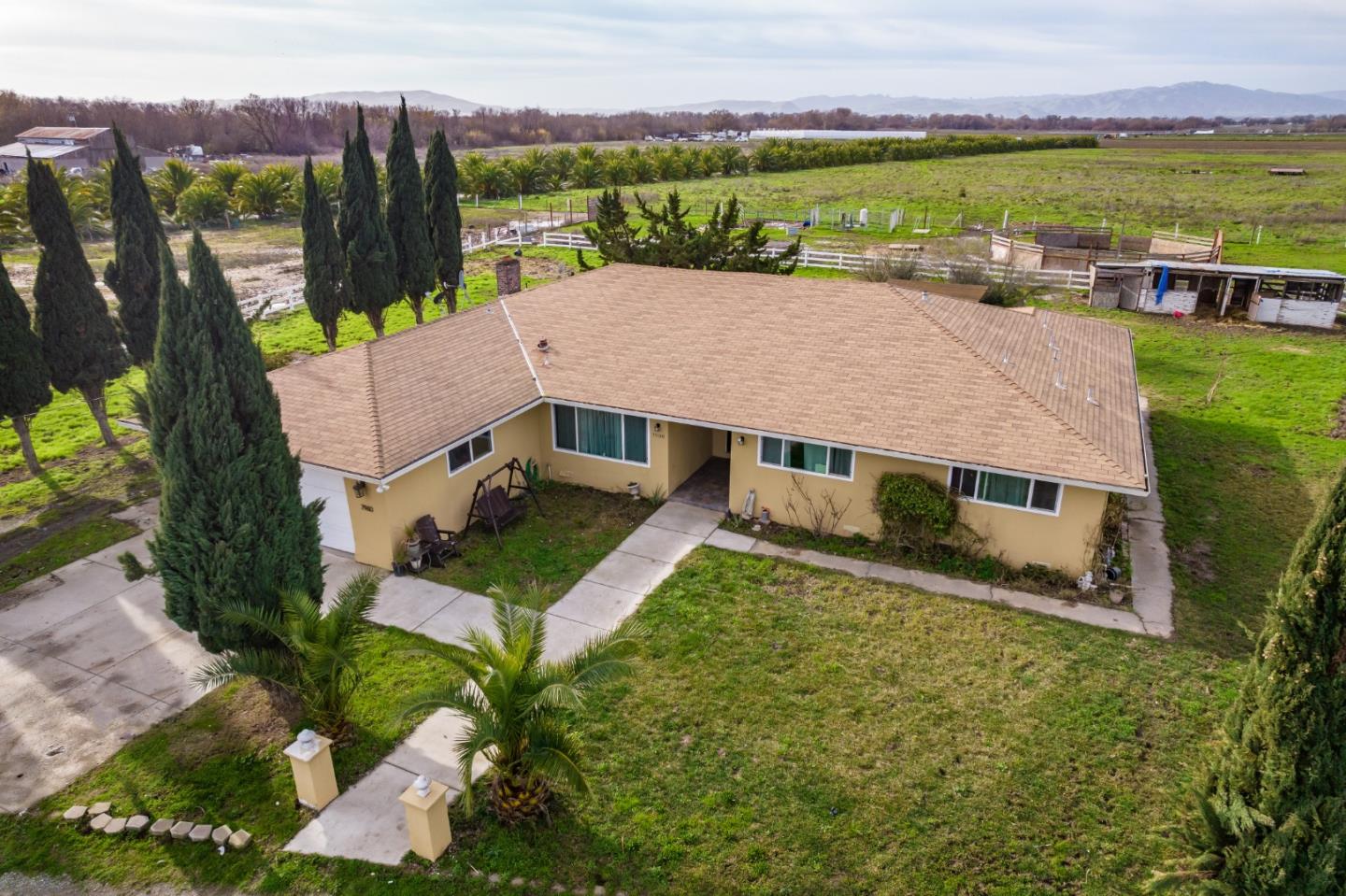 Detail Gallery Image 1 of 1 For 7980 Lovers Ln, Hollister,  CA 95023 - 4 Beds | 2/1 Baths