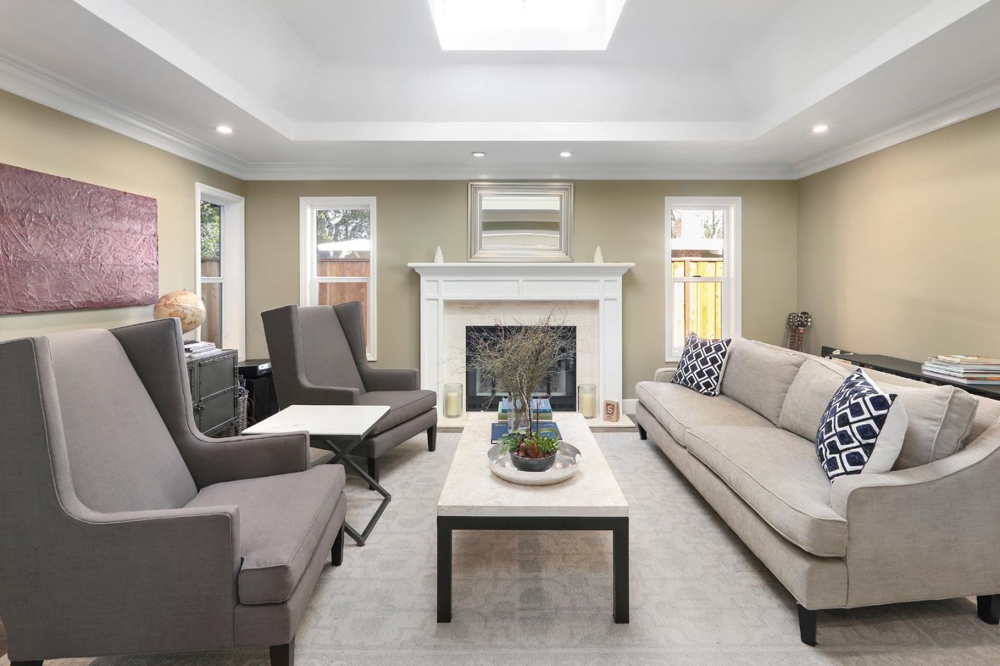Detail Gallery Image 13 of 41 For 11 Bay Rd, Menlo Park,  CA 94025 - 4 Beds | 3 Baths