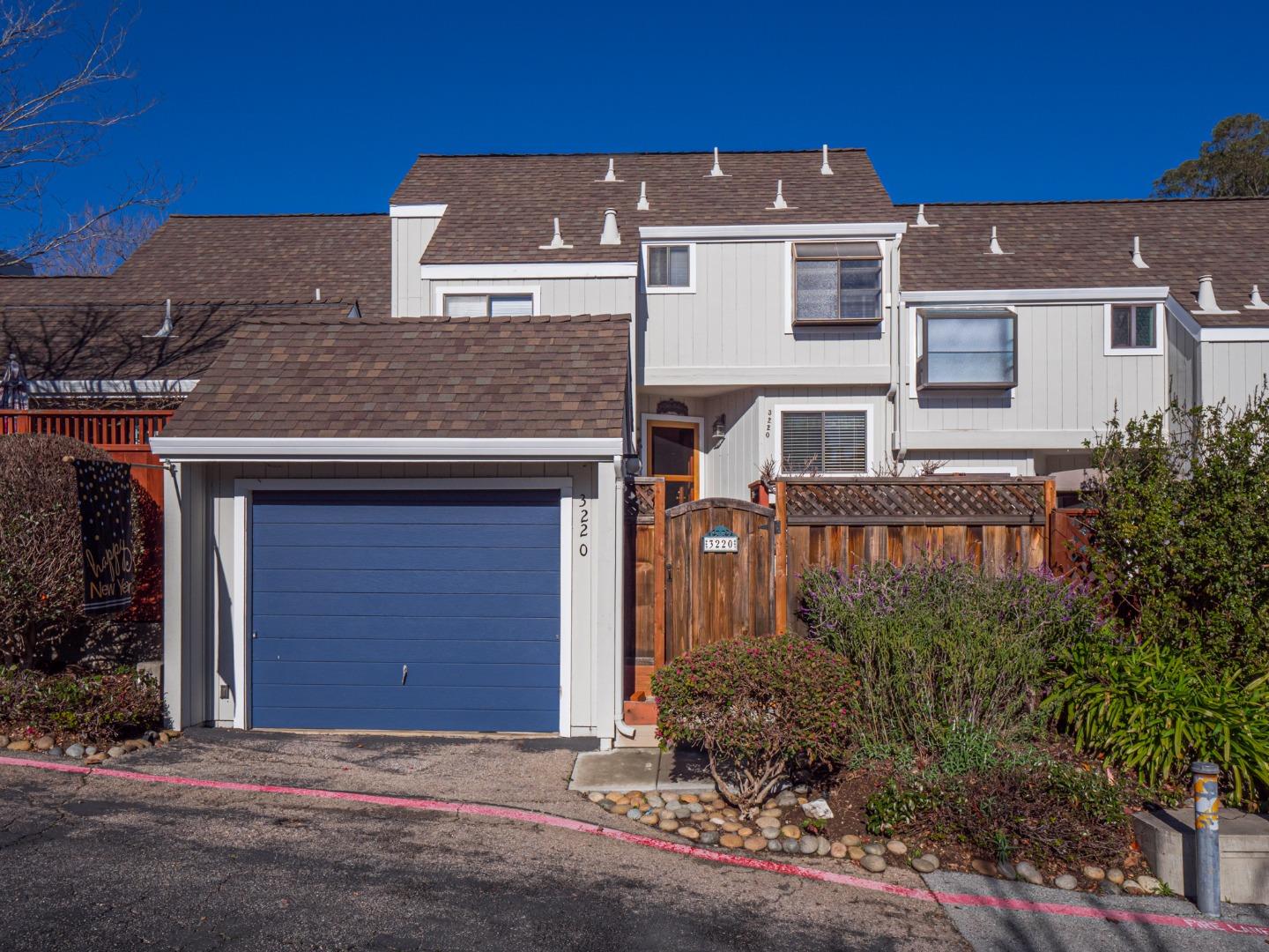 Detail Gallery Image 1 of 1 For 3220 Stockbridge Ln, Santa Cruz,  CA 95065 - 2 Beds | 2/1 Baths