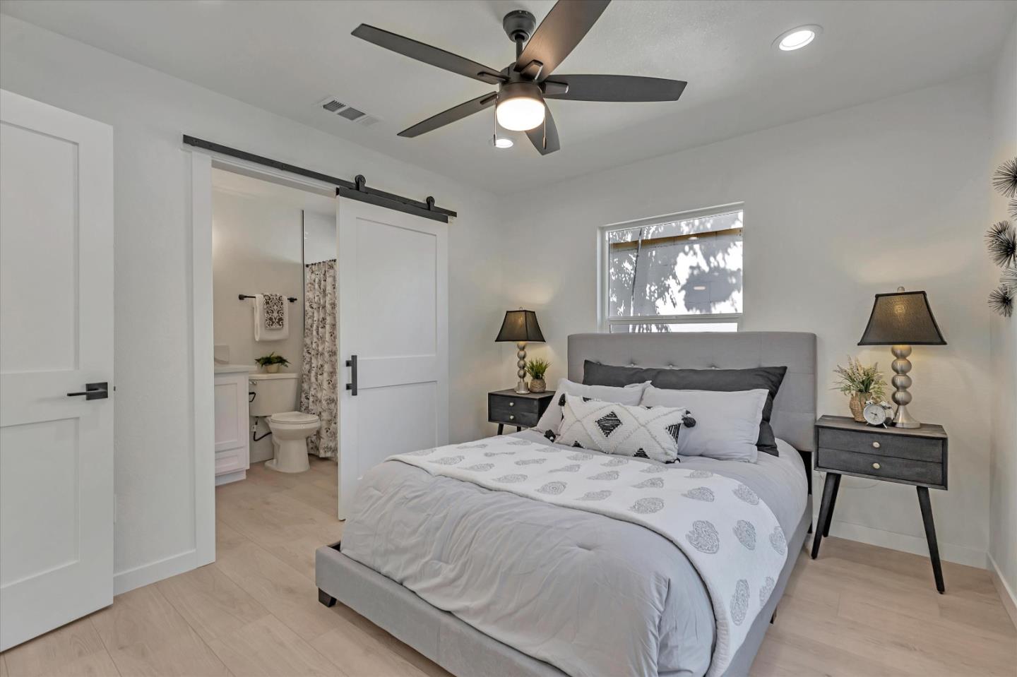 Detail Gallery Image 21 of 35 For 8040 Sacramento St, Fair Oaks,  CA 95628 - 2 Beds | 2 Baths