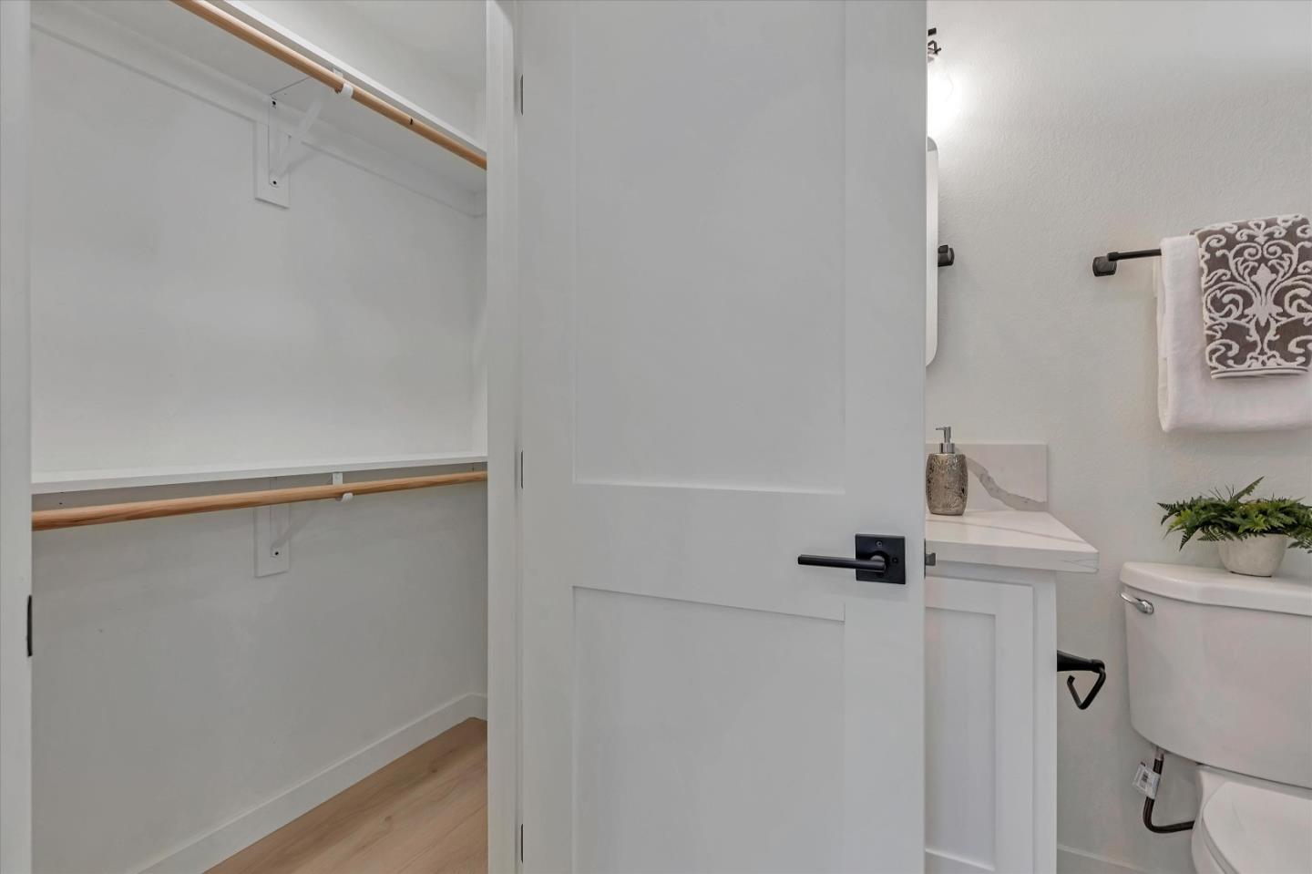 Detail Gallery Image 25 of 35 For 8040 Sacramento St, Fair Oaks,  CA 95628 - 2 Beds | 2 Baths