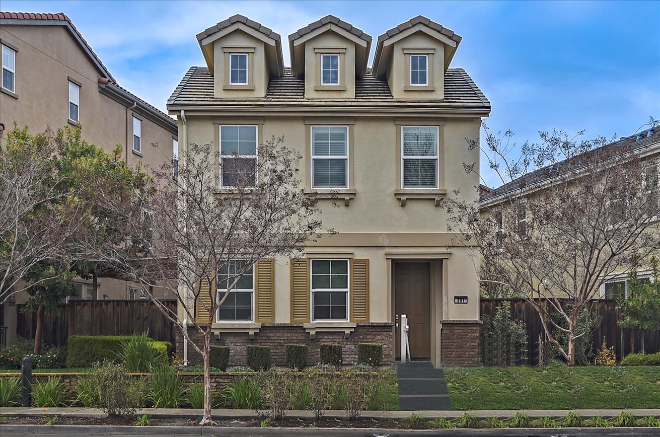 Detail Gallery Image 1 of 1 For 391 Los Coches St, Milpitas,  CA 95035 - 3 Beds | 2/1 Baths