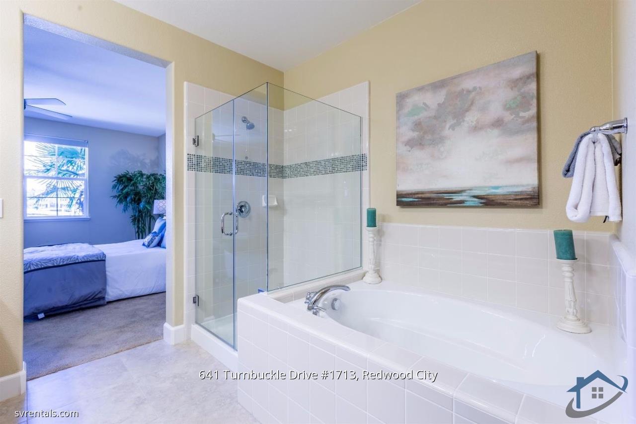 Detail Gallery Image 9 of 15 For 641 Turnbuckle Dr #1713,  Redwood City,  CA 94063 - 2 Beds | 2/1 Baths