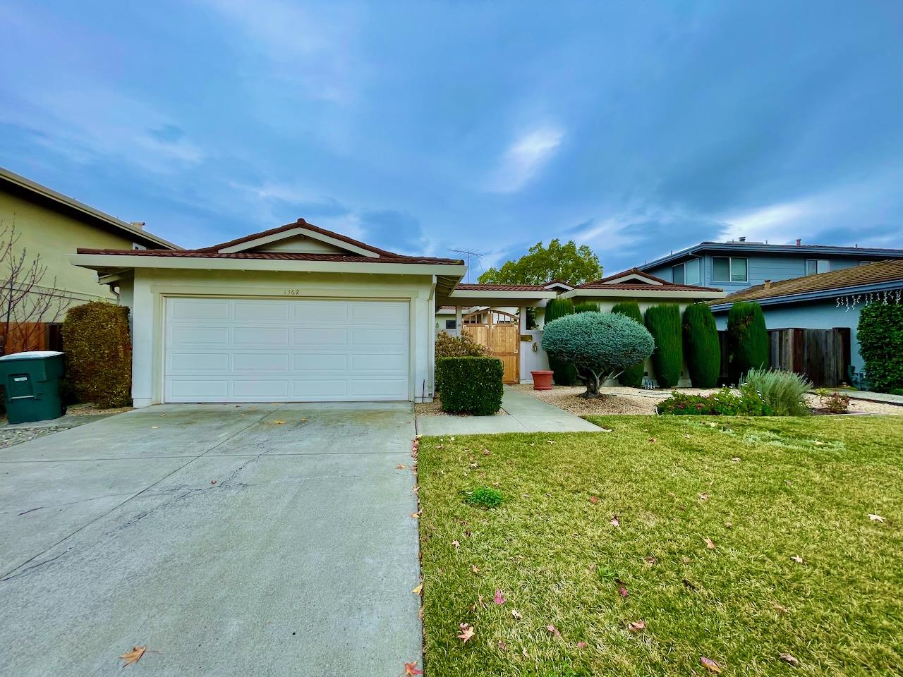 Detail Gallery Image 1 of 1 For 1362 Thunderbird Ave, Sunnyvale,  CA 94087 - 4 Beds | 2/1 Baths