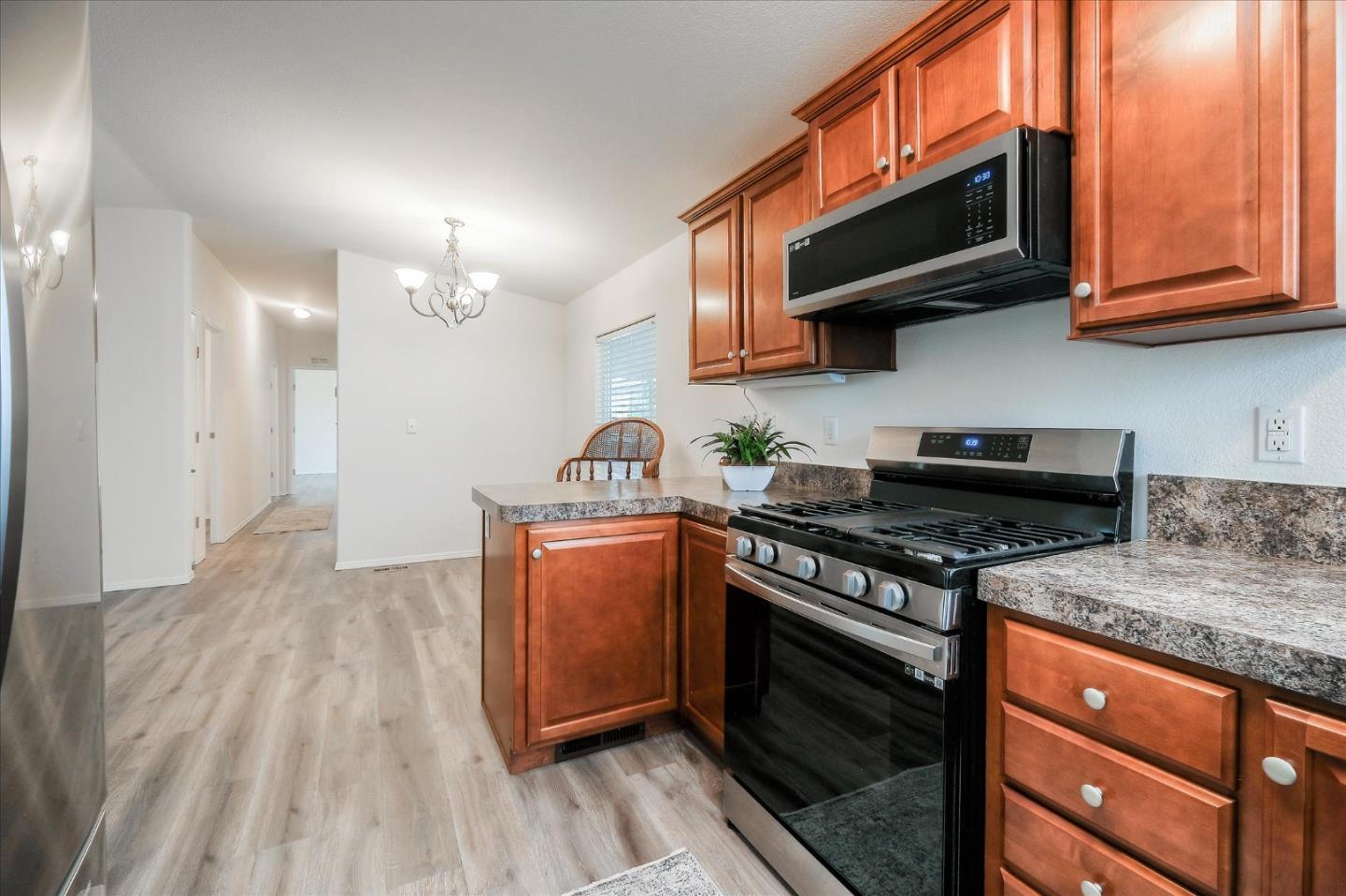 Detail Gallery Image 6 of 29 For 100 N Rodeo Gulch Rd #75,  Soquel,  CA 95073 - 3 Beds | 2 Baths